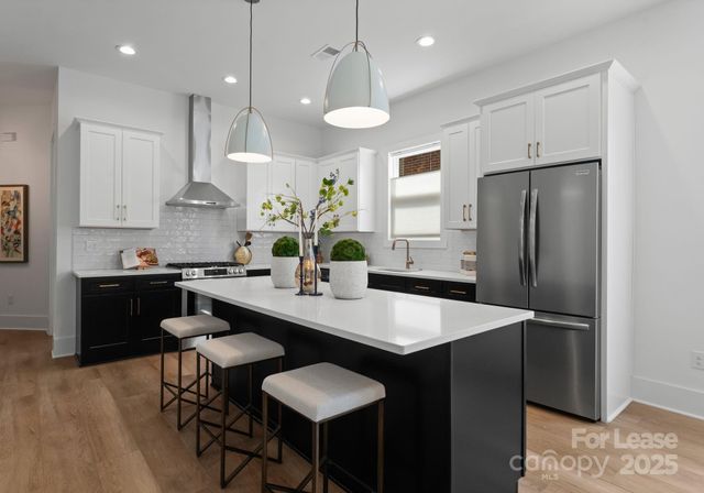 2008 St John Street, Charlotte, NC 28216