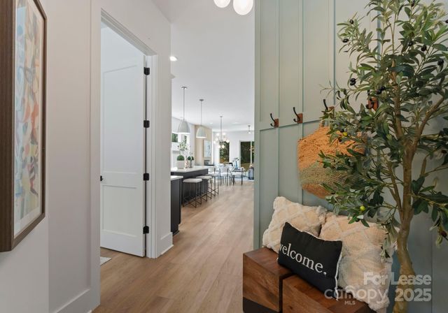 2008 St John Street, Charlotte, NC 28216