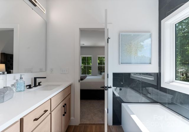 2008 St John Street, Charlotte, NC 28216