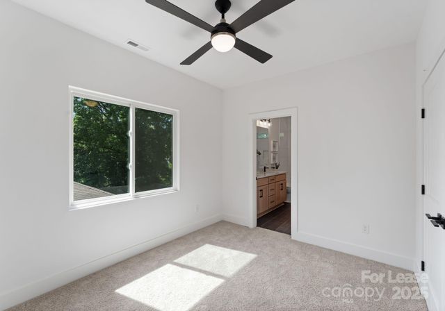 2008 St John Street, Charlotte, NC 28216