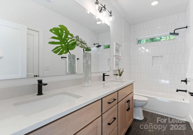 2008 St John Street, Charlotte, NC 28216