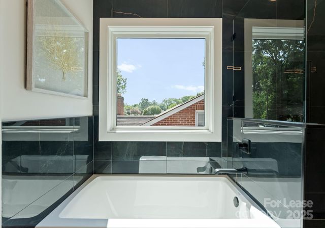 2008 St John Street, Charlotte, NC 28216