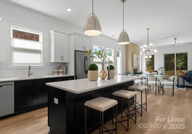 2008 St John Street, Charlotte, NC 28216