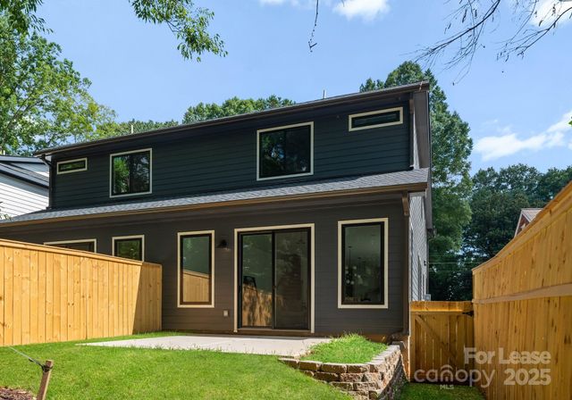 2008 St John Street, Charlotte, NC 28216