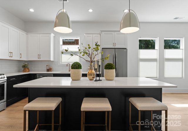 2008 St John Street, Charlotte, NC 28216