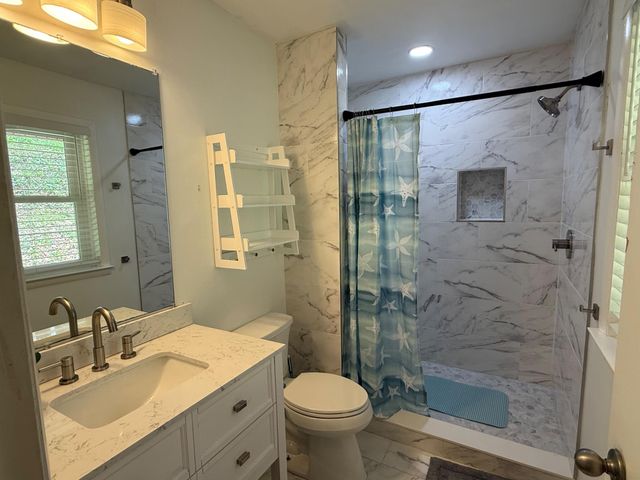 1800 COURTLAND RD, Alexandria, VA 22306