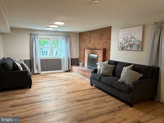 1800 COURTLAND RD, Alexandria, VA 22306
