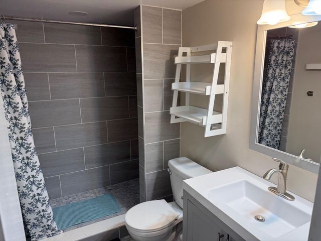 1800 COURTLAND RD, Alexandria, VA 22306