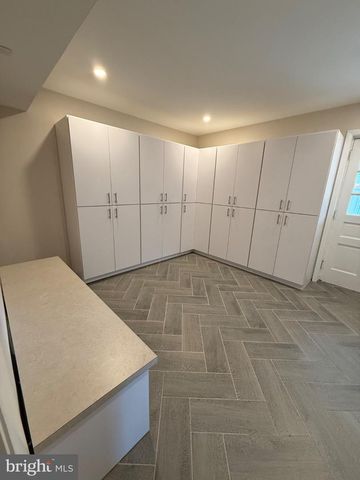 1800 COURTLAND RD, Alexandria, VA 22306