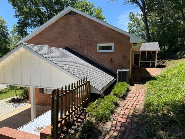 1800 COURTLAND RD, Alexandria, VA 22306