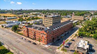 6533 E Jefferson Avenue 601T, Detroit, MI 48207