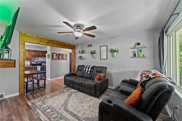 1521 W Park Avenue, Niles, OH 44446