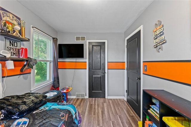 1521 W Park Avenue, Niles, OH 44446