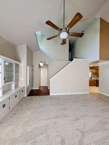 1773 E Goshen Avenue, Fresno, CA 93720