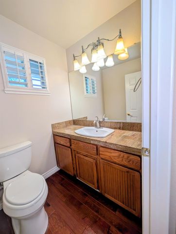 1773 E Goshen Avenue, Fresno, CA 93720