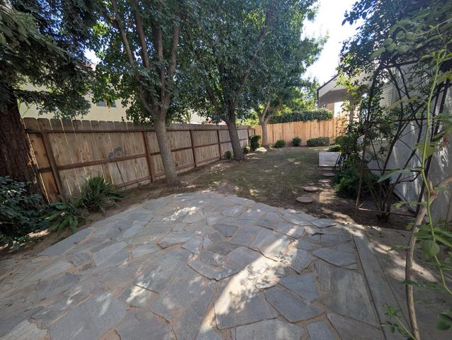 1773 E Goshen Avenue, Fresno, CA 93720
