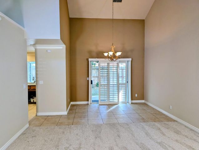 1773 E Goshen Avenue, Fresno, CA 93720