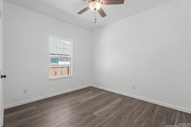 1734 Blueridge Dr, Canyon Lake, TX 78133