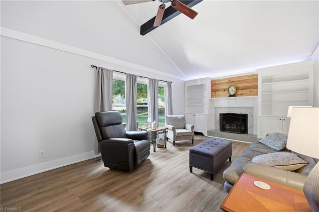 111 Pine Hill Drive, Clemmons, NC 27012