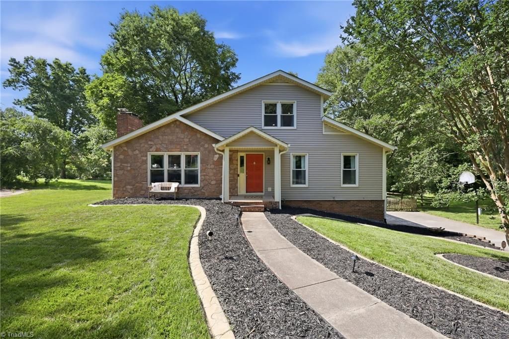 111 Pine Hill Drive, Clemmons, NC 27012