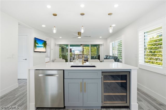 270 Dundee RD, Fort Myers Beach, FL 33931