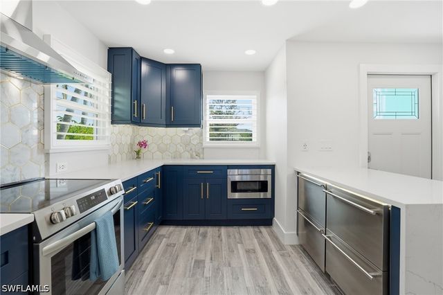 270 Dundee RD, Fort Myers Beach, FL 33931