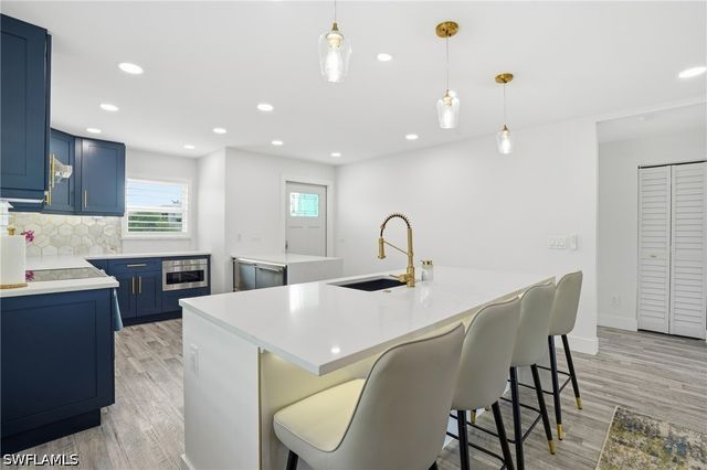 270 Dundee RD, Fort Myers Beach, FL 33931