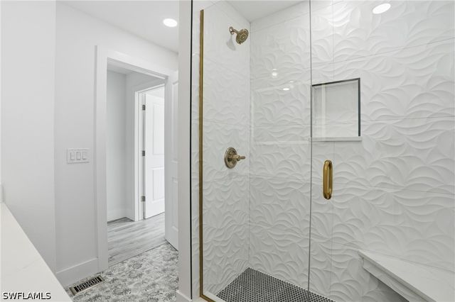 270 Dundee RD, Fort Myers Beach, FL 33931