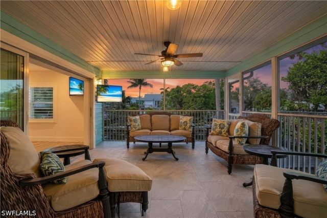 270 Dundee RD, Fort Myers Beach, FL 33931