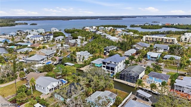 270 Dundee RD, Fort Myers Beach, FL 33931