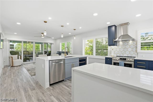 270 Dundee RD, Fort Myers Beach, FL 33931