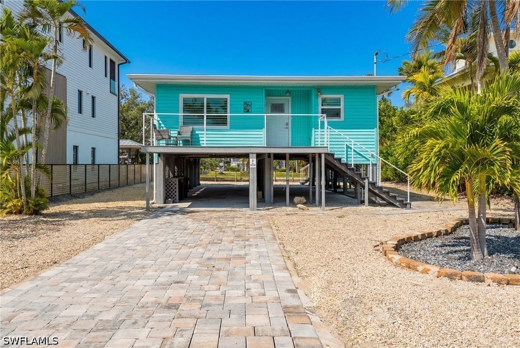 270 Dundee RD, Fort Myers Beach, FL 33931