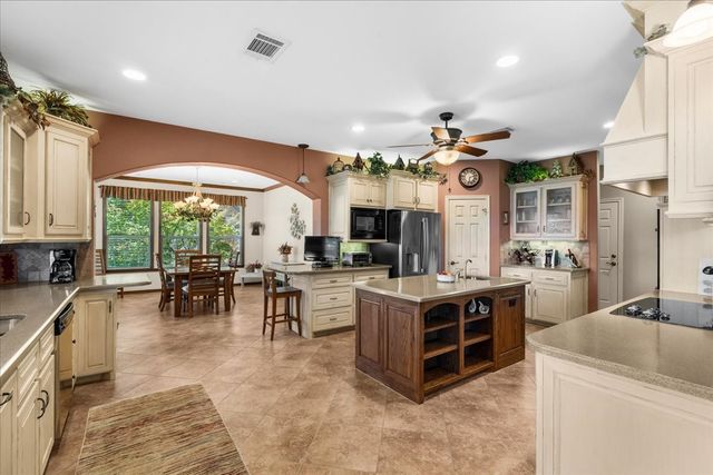 275 Jackson Circle, Kerens, TX 75144