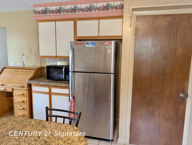 5171 Kenora Drive, Saginaw, MI 48604