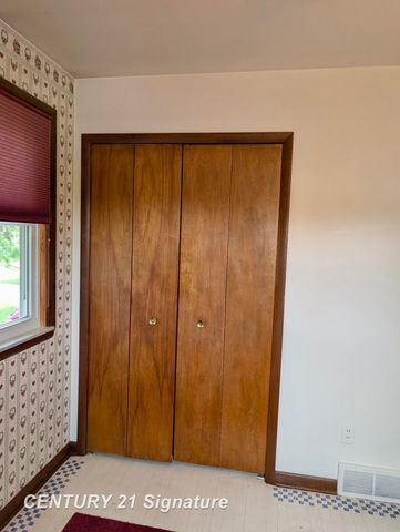 5171 Kenora Drive, Saginaw, MI 48604