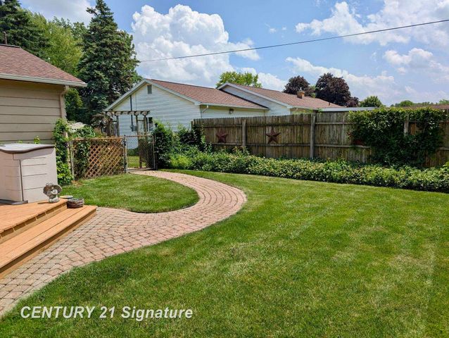 5171 Kenora Drive, Saginaw, MI 48604