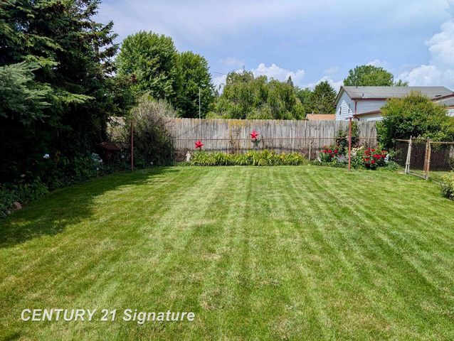 5171 Kenora Drive, Saginaw, MI 48604