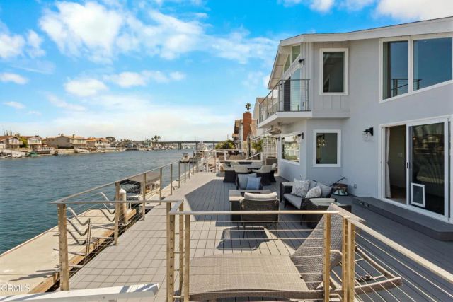 2230 Jamestown Lane, Oxnard, CA 93035