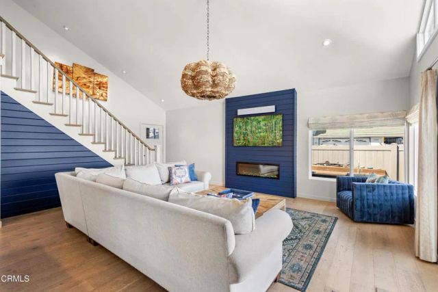 2230 Jamestown Lane, Oxnard, CA 93035