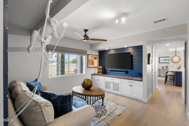2230 Jamestown Lane, Oxnard, CA 93035