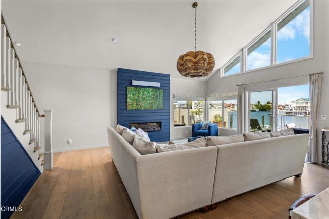 2230 Jamestown Lane, Oxnard, CA 93035