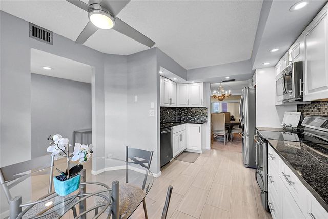 1702 Andros Isle E1, Coconut Creek, FL 33066