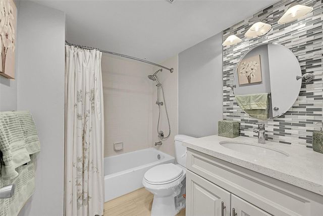 1702 Andros Isle E1, Coconut Creek, FL 33066