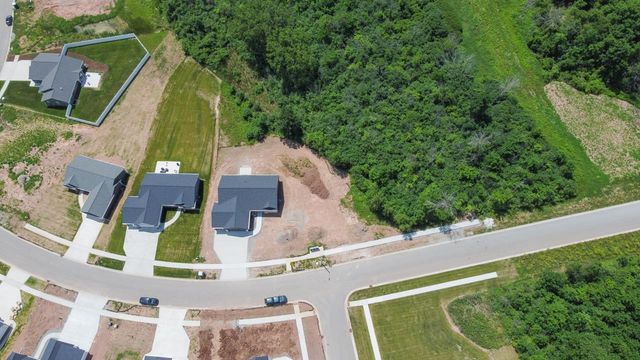 2599 N STELLITA CIRCLE, De Pere, WI 54115