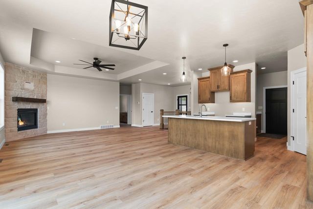2599 N STELLITA CIRCLE, De Pere, WI 54115