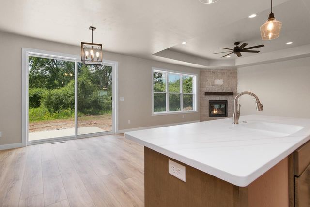 2599 N STELLITA CIRCLE, De Pere, WI 54115