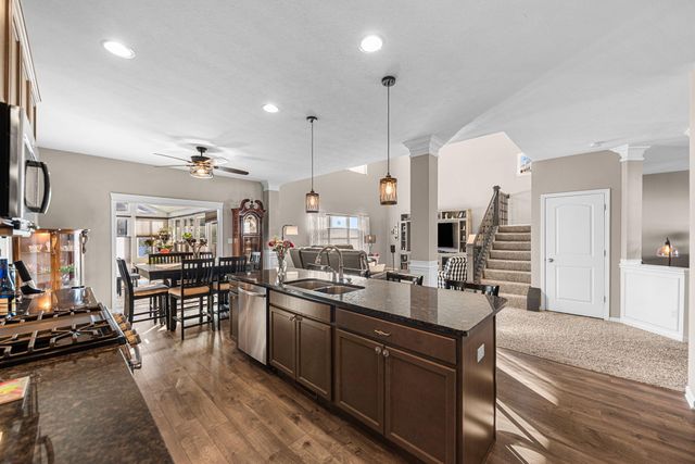 2400 Dowling Street, Valparaiso, IN 46385