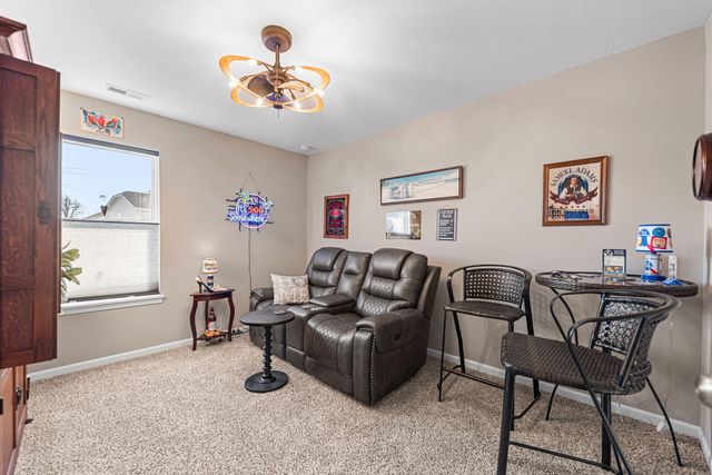 2400 Dowling Street, Valparaiso, IN 46385