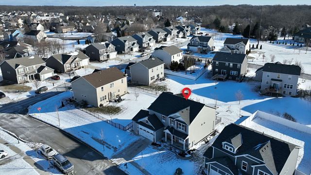 2400 Dowling Street, Valparaiso, IN 46385