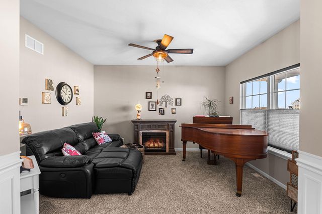 2400 Dowling Street, Valparaiso, IN 46385